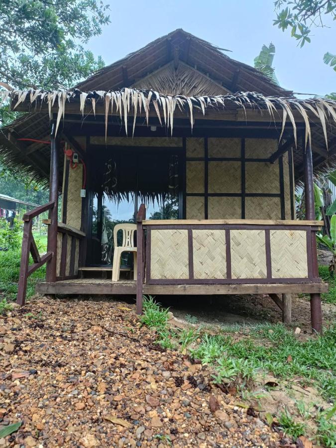 Tony'S Country Glamping With Chalet With Private Wash Room Accommodation 엘니도 외부 사진